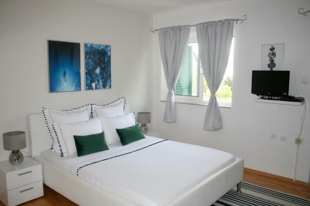 Villa Marinesa هفار المظهر الخارجي الصورة